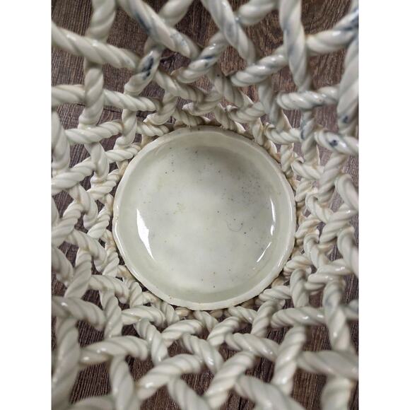 Vintage White & Green Porcelain Lattice Rope Basket Spain Simple Cottage Core - Picture 4 of 8